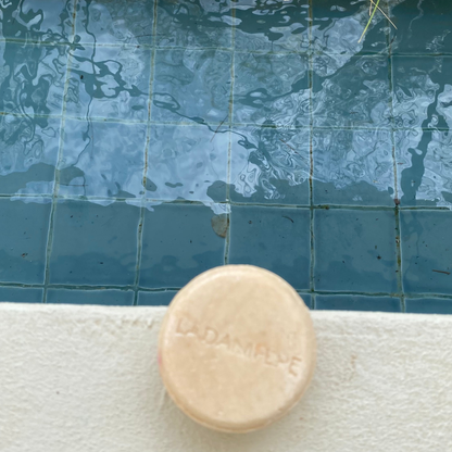 Oat Protein &amp; Palmarosa Shampoo Bar  with Vitamin B5 &amp; Chamomile